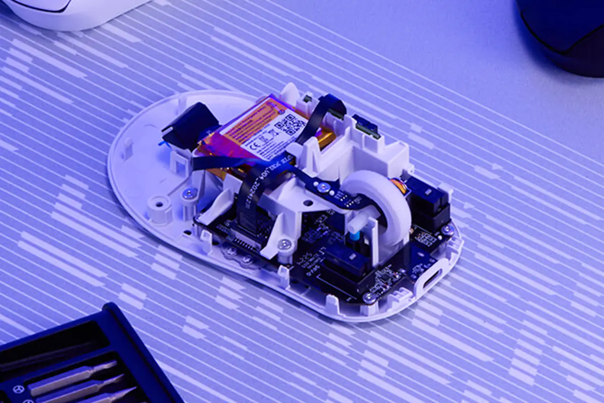 Đánh giá ASUS ROG Keris II Origin: Chuột gaming siêu nhẹ 65g, bền bỉ và cảm biến cao là lựa chọn hoàn hảo cho game thủ 69 ASUS ROG Keris II Origin 18