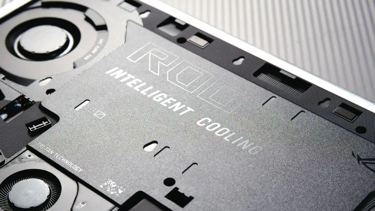 Đánh giá ASUS ROG Strix G16 (2025) G615: Hiệu năng AI cực đỉnh và pin dài lâu là lựa chọn hoàn hảo cho game thủ chuyên nghiệp 61 ASUS ROG Strix G16 2025 G615