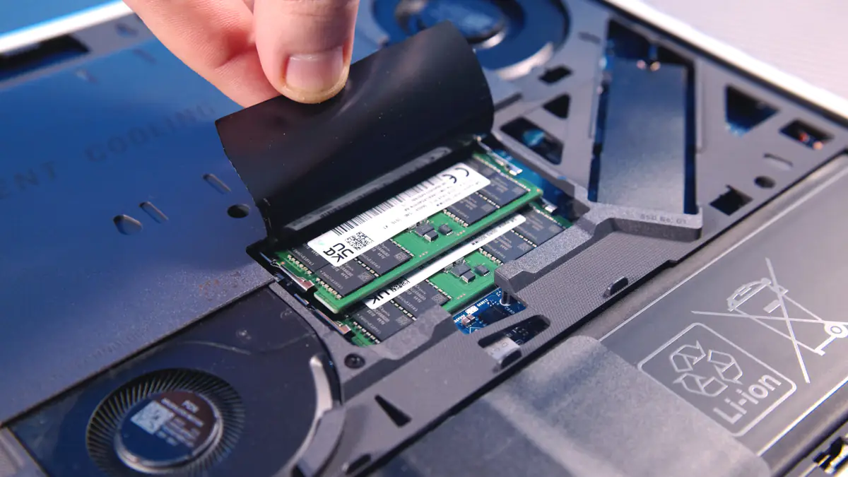 Đánh giá ASUS ROG Strix G16 (2025) G615: Hiệu năng AI cực đỉnh và pin dài lâu là lựa chọn hoàn hảo cho game thủ chuyên nghiệp 38 ASUS ROG Strix G16 2048 G615