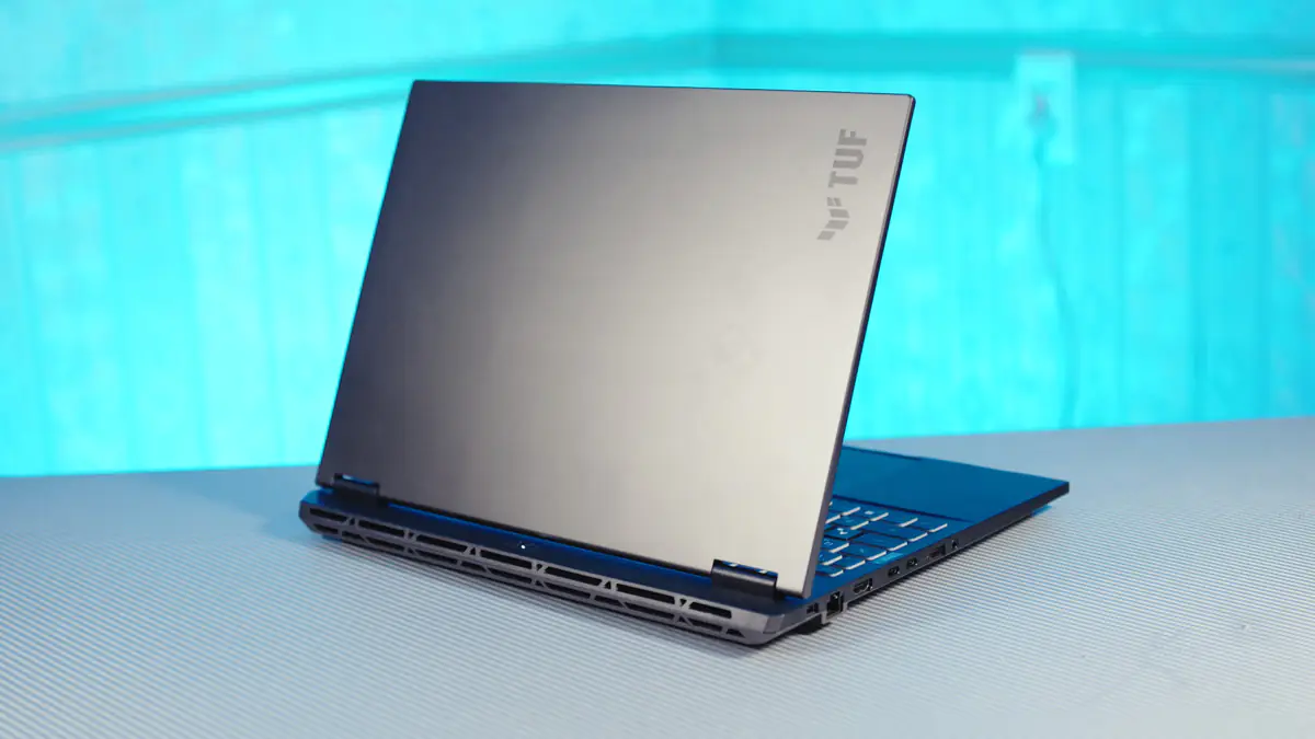 Đánh giá ASUS TUF Gaming A16 2025 FA608UH: Chiếc laptop gaming bền bỉ chuẩn quân đội (MIL-STD) với thời lượng pin văn phòng 14 tiếng! 28 ASUS TUF Gaming A16 2025 FA608UH16.jpg