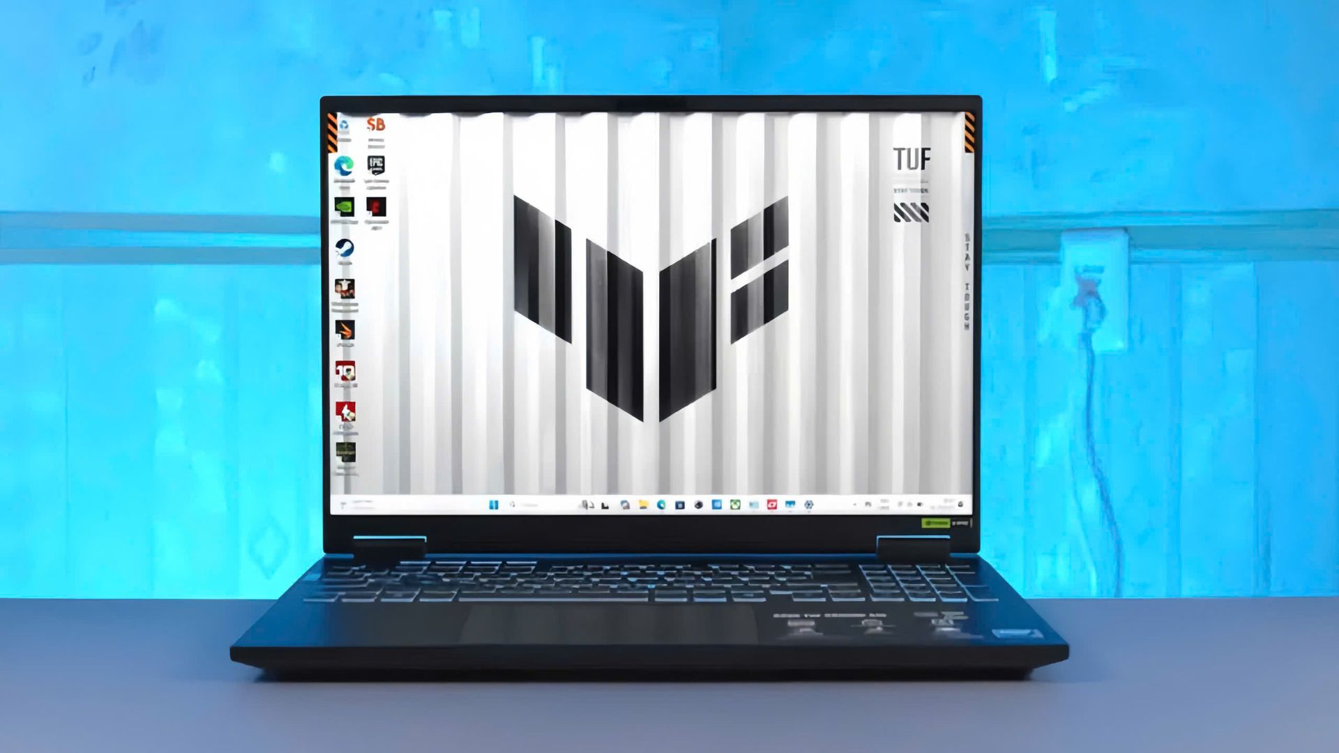 Đánh giá ASUS TUF Gaming A16 2025 FA608UH: Chiếc laptop gaming bền bỉ chuẩn quân đội (MIL-STD) với thời lượng pin văn phòng 14 tiếng! 1 ASUS TUF Gaming A16 2025 FA608UH2