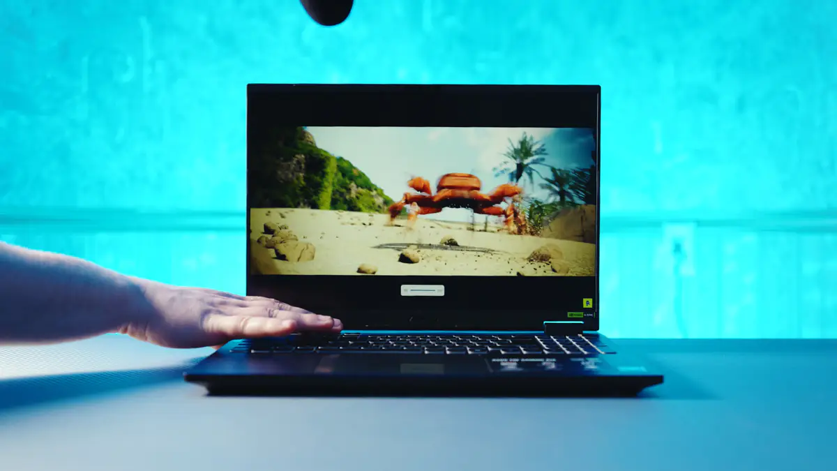 Đánh giá ASUS TUF Gaming A16 2025 FA608UH: Chiếc laptop gaming bền bỉ chuẩn quân đội (MIL-STD) với thời lượng pin văn phòng 14 tiếng! 35 ASUS TUF Gaming A16 2025 FA608UH9.jpg