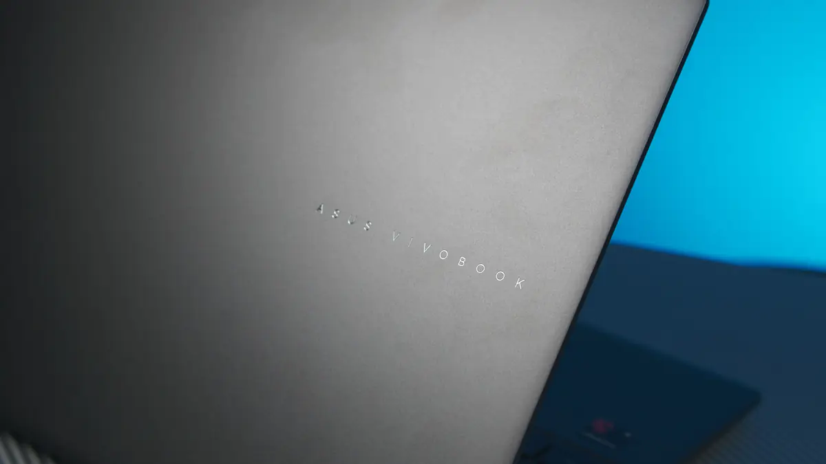 Đánh giá ASUS Vivobook S14 S3407QA: Chiếc laptop đáng xem nhất của Asus trong năm với chip Snapdragon mới 23 ASUS Vivobook S14 S3407QA 18