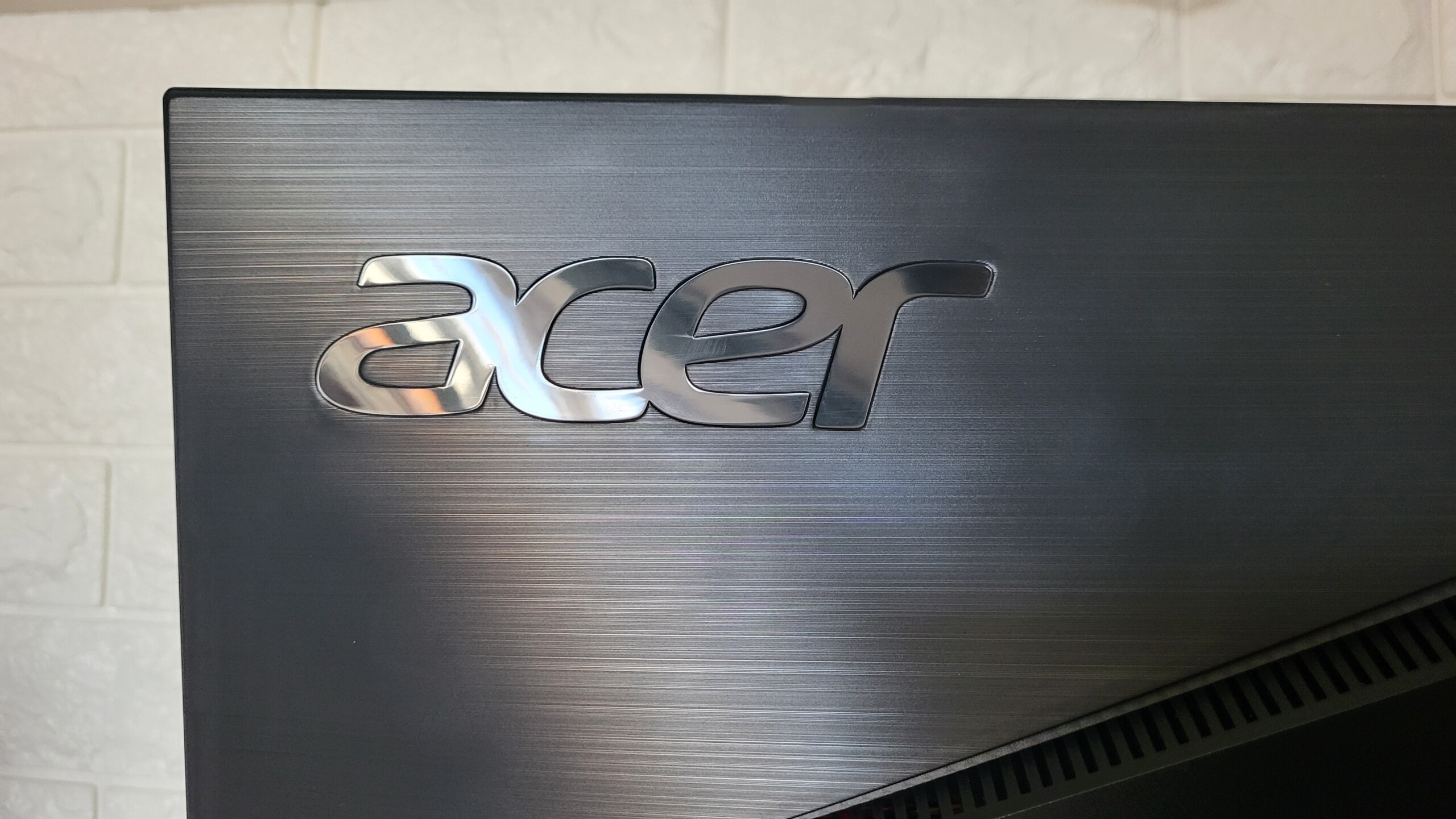 Đánh giá Acer Predator XB273U V3bmiiprx: Màn hình gaming đỉnh cao với độ phân giải 2K, trải nghiệm 180Hz sống động 30 Acer Predator XB273U V3bmiiprx 14