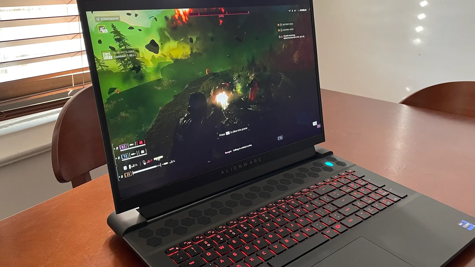 Top 7 chiếc laptop Dell tốt nhất năm 2025: Đâu là lựa chọn phù hợp dành cho bạn? 15 Alienware m18 R2