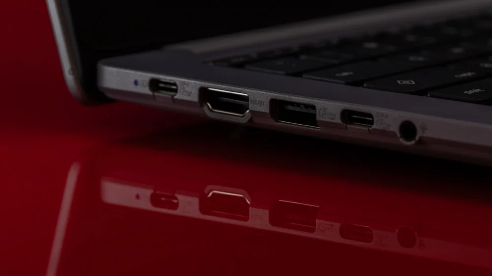 Asus Chromebook Plus CX14 4