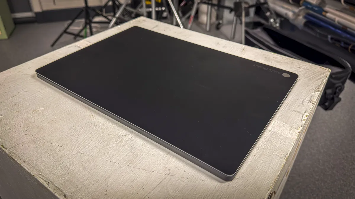 Asus ProArt P16 H7606WX: Cỗ máy sáng tạo đỉnh cao cho dân thiết kế chuyên nghiệp! 10 Asus ProArt P16 H7606WX 2