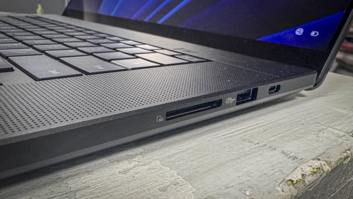 Asus ProArt P16 H7606WX: Cỗ máy sáng tạo đỉnh cao cho dân thiết kế chuyên nghiệp! 12 Asus ProArt P16 H7606WX 4