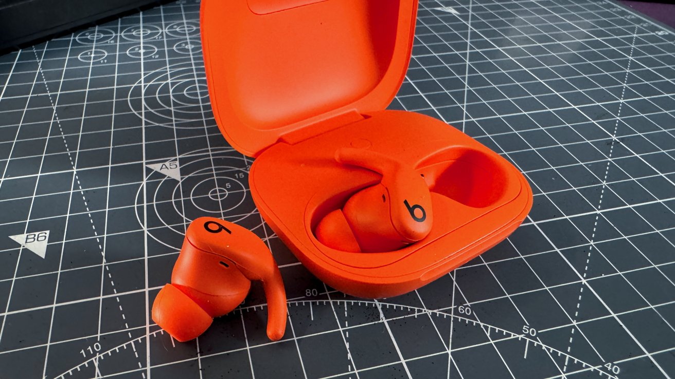 Beats Powerbeats Fit 1