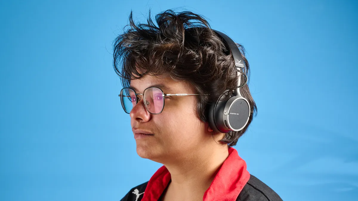 Beyerdynamic Aventho 100 4