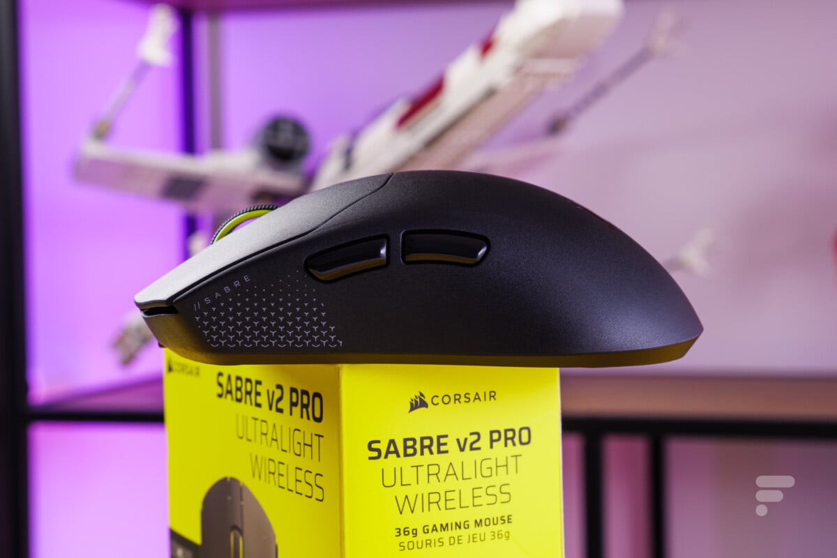 Corsair Sabre V2 Pro Ultralight Wireless7