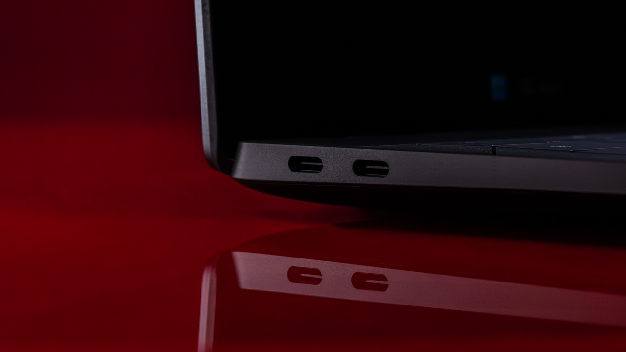 Đánh giá Dell 14 Premium (DA14250): Chiếc laptop mỏng nhẹ với webcam 1080p tuyệt đỉnh và thời lượng pin 15 giờ 23 Dell 14 Premium DA142506