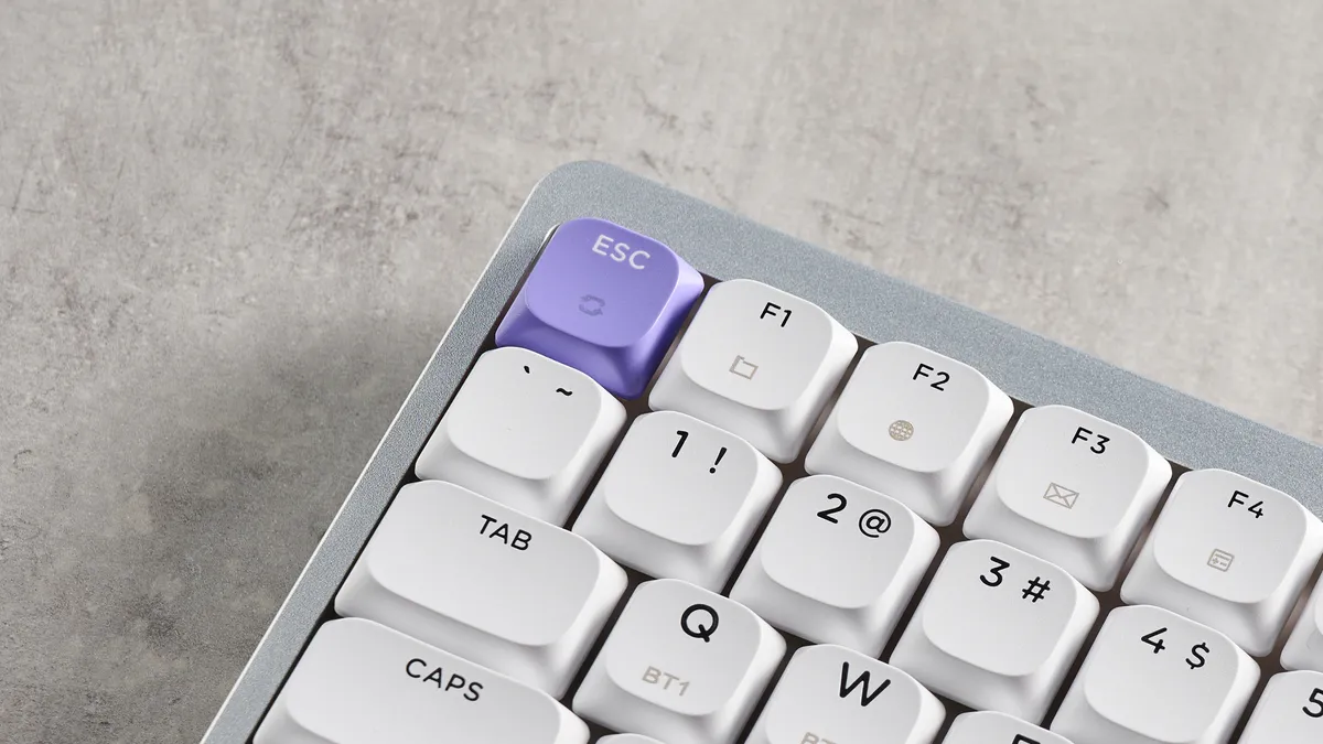 Trải nghiệm bàn phím Epomaker Luma84: Thiết kế tinh tế, trải nghiệm gõ mượt mà đầy cảm hứng! 24 Epomaker Luma84 11