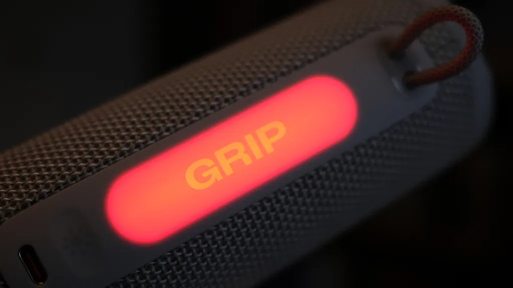 JBL Grip 5