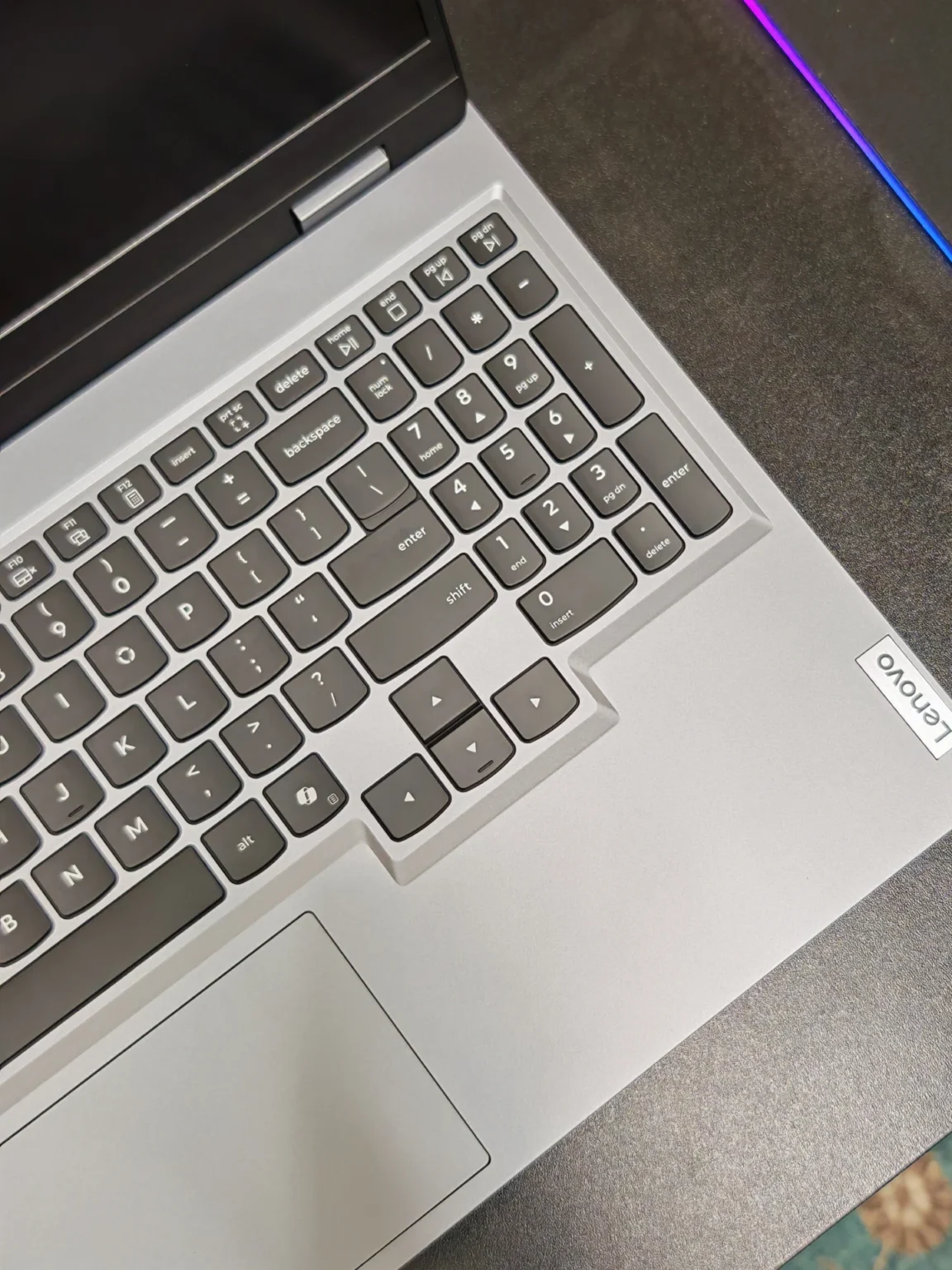 Khám phá Lenovo LOQ 15IRX10: Hiệu năng vượt trội trong phân khúc tầm trung 26 Lenovo LOQ 15IRX10 10