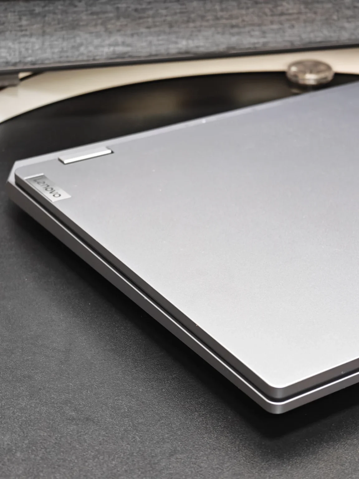 Khám phá Lenovo LOQ 15IRX10: Hiệu năng vượt trội trong phân khúc tầm trung 28 Lenovo LOQ 15IRX10 12