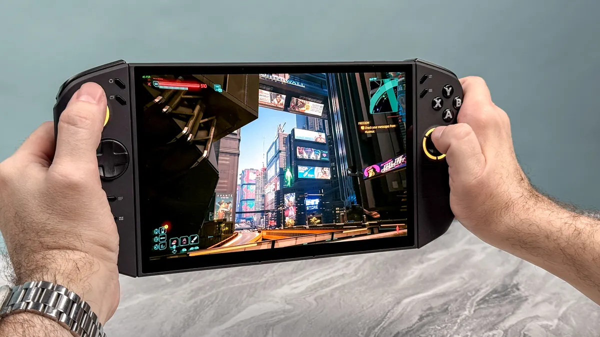 Đánh giá Lenovo Legion Go 2: Một thiết bị cầm tay tuyệt vời nhưng lại bị hạn chế bởi mức giá cao 16 Lenovo Legion Go 2 2