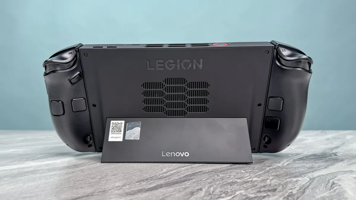 Đánh giá Lenovo Legion Go 2: Một thiết bị cầm tay tuyệt vời nhưng lại bị hạn chế bởi mức giá cao 23 Lenovo Legion Go 2 9