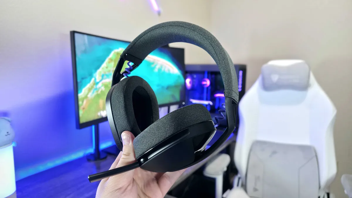 Đánh giá tai nghe Logitech G321 LIGHTSPEED: Chuẩn không dây siêu tốc cho game thủ chuyên nghiệp! 11 Logitech G321 LIGHTSPEED 6