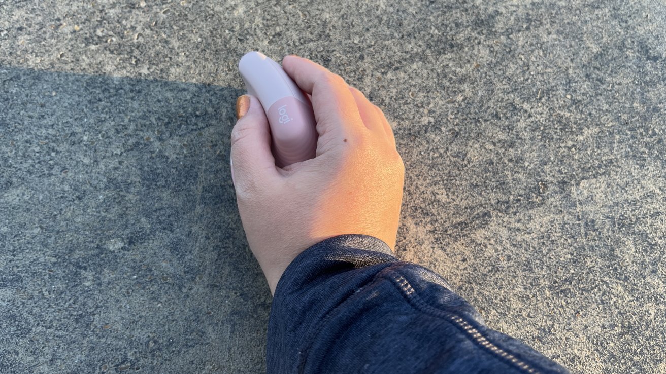 Trải nghiệm Logitech Lift – Chuột công thái học nhỏ gọn cho dân văn phòng hiện đại 9 Logitech Lift 2