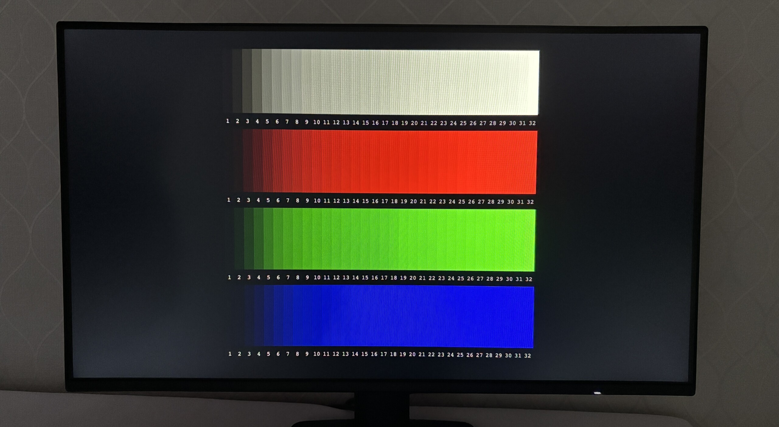 Đánh giá MSI Pro MP252 E2: Màn hình 24.5 inch IPS Full HD với Adaptive Sync, lựa chọn hoàn hảo cho công việc và giải trí nhẹ 27 MSI Pro MP252 E2 10