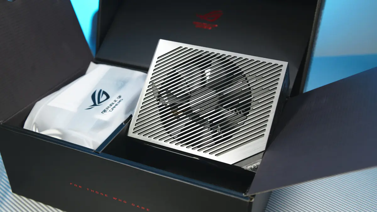 Nhung tinh nang chinh cua bo nguon ASUS TUF va ASUS ROGROG Thor 1