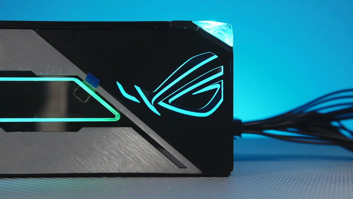 Nhung tinh nang chinh cua bo nguon ASUS TUF va ASUS ROGROG Thor 2