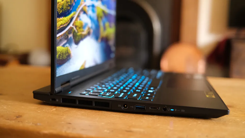 Predator Helios Neo 14 AI 4