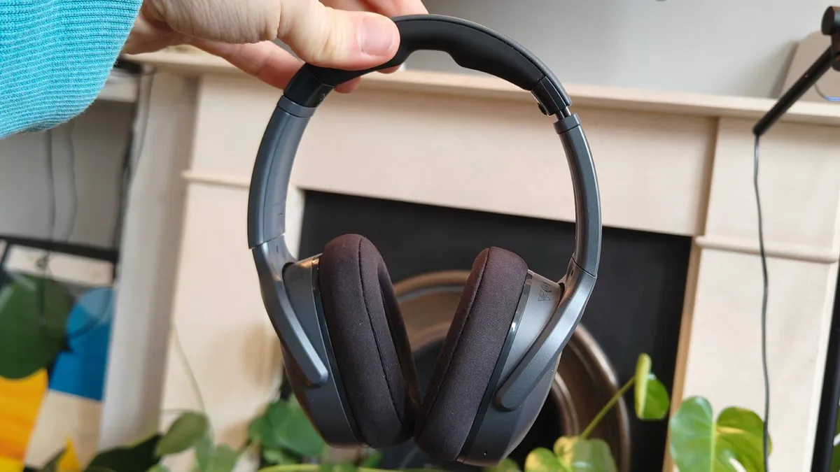 Đánh giá Skullcandy Crusher 540 Active: Tai nghe rung bass cực mạnh cho tín đồ nhạc EDM 11 Skullcandy Crusher 540 Active 2