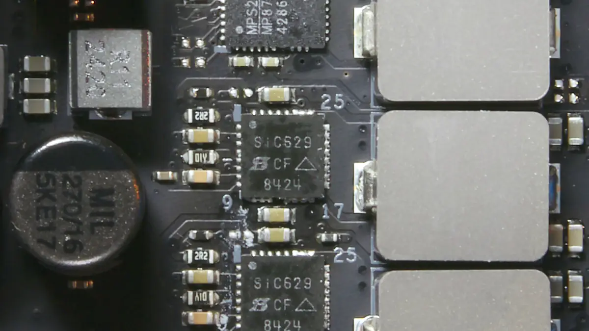 So sanh ASUS ROG Strix B850E Gaming WiFi so voi B650E E Nen chon loai nao tot hon 11