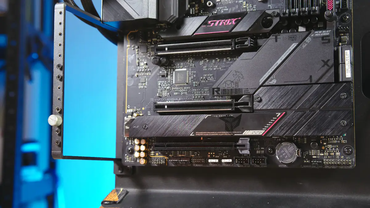 So sanh ASUS ROG Strix B850E Gaming WiFi so voi B650E E Nen chon loai nao tot hon 7