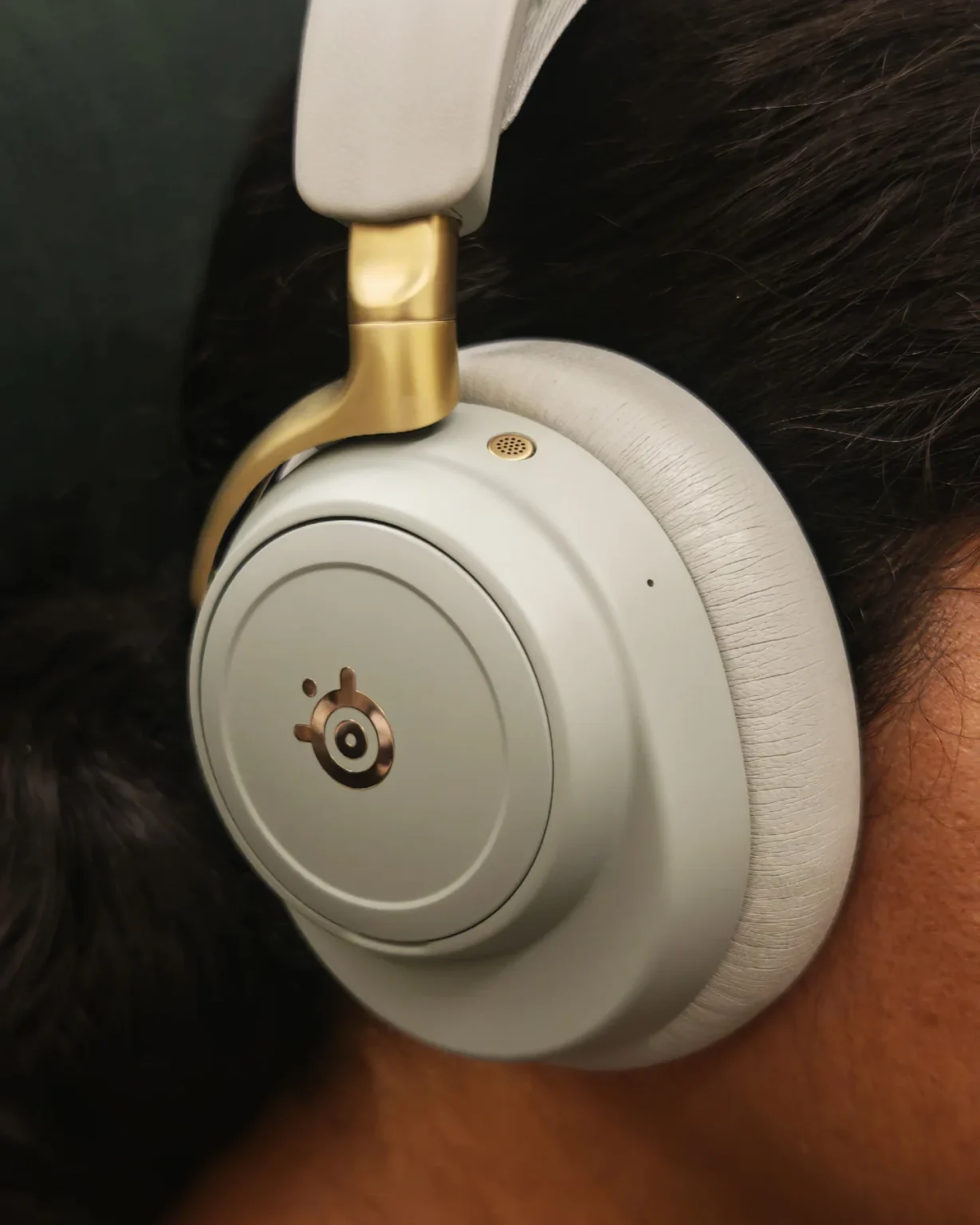 SteelSeries Arctis Nova Elite 10