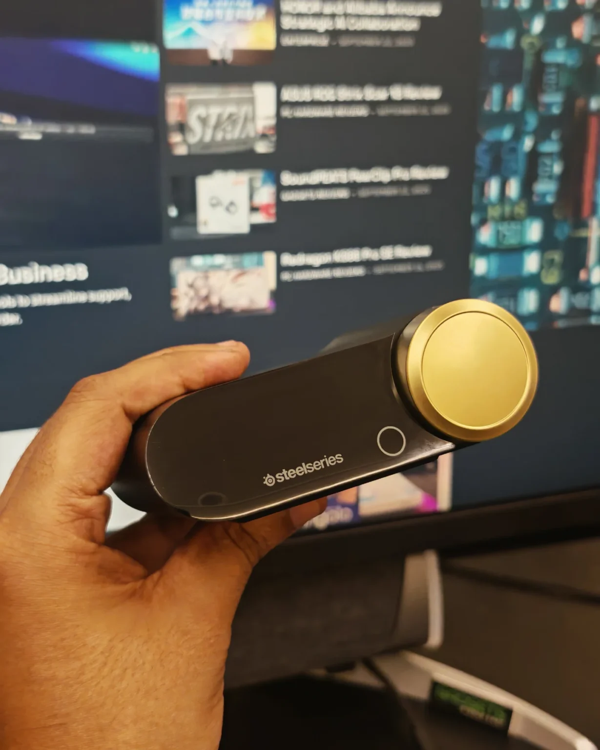 SteelSeries Arctis Nova Elite 6