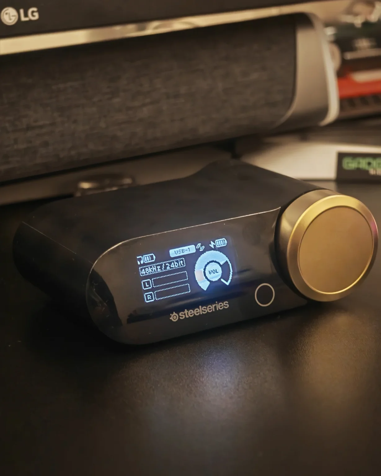 SteelSeries Arctis Nova Elite: Tai nghe gaming cao cấp cho trải nghiệm đỉnh cao 25 SteelSeries Arctis Nova Elite 9