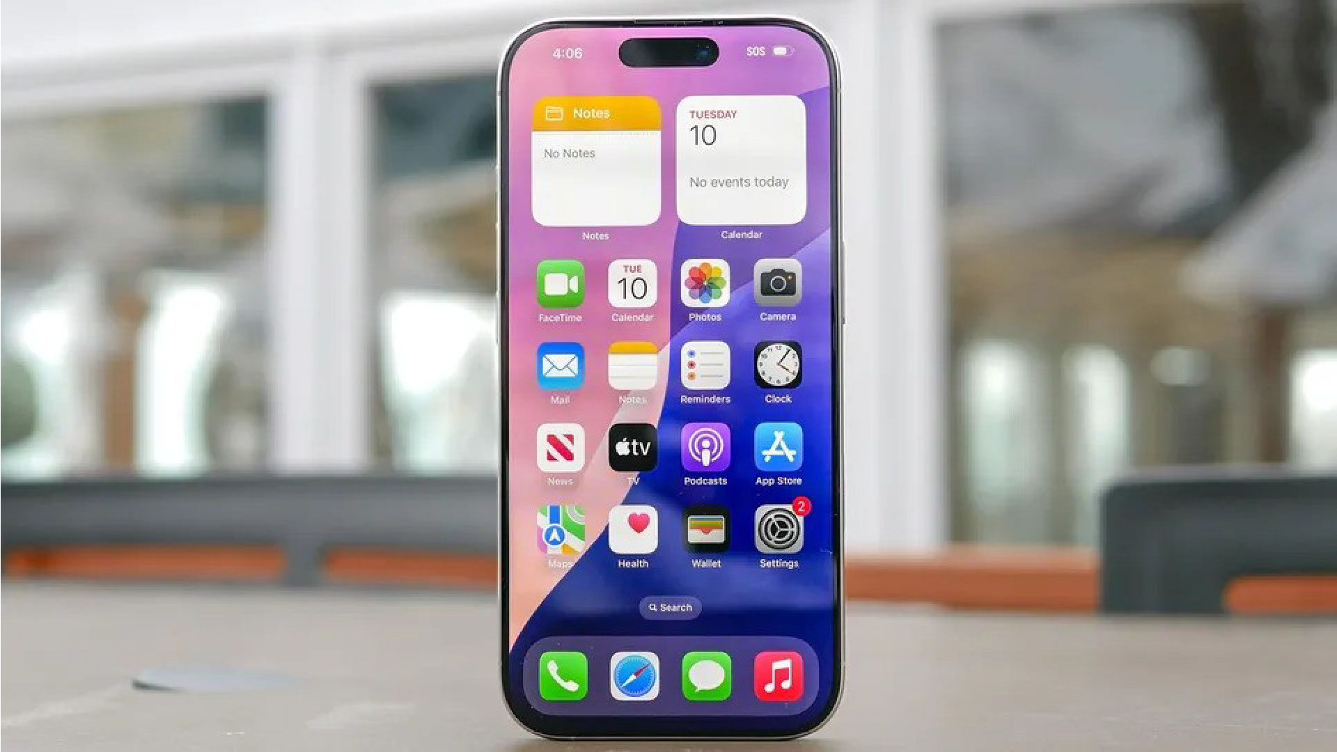 Tưởng lỗi pin, hóa ra iPhone đang bị “hút năng lượng” vì lý do này! 1 ezgif 7450521b183dd7 01