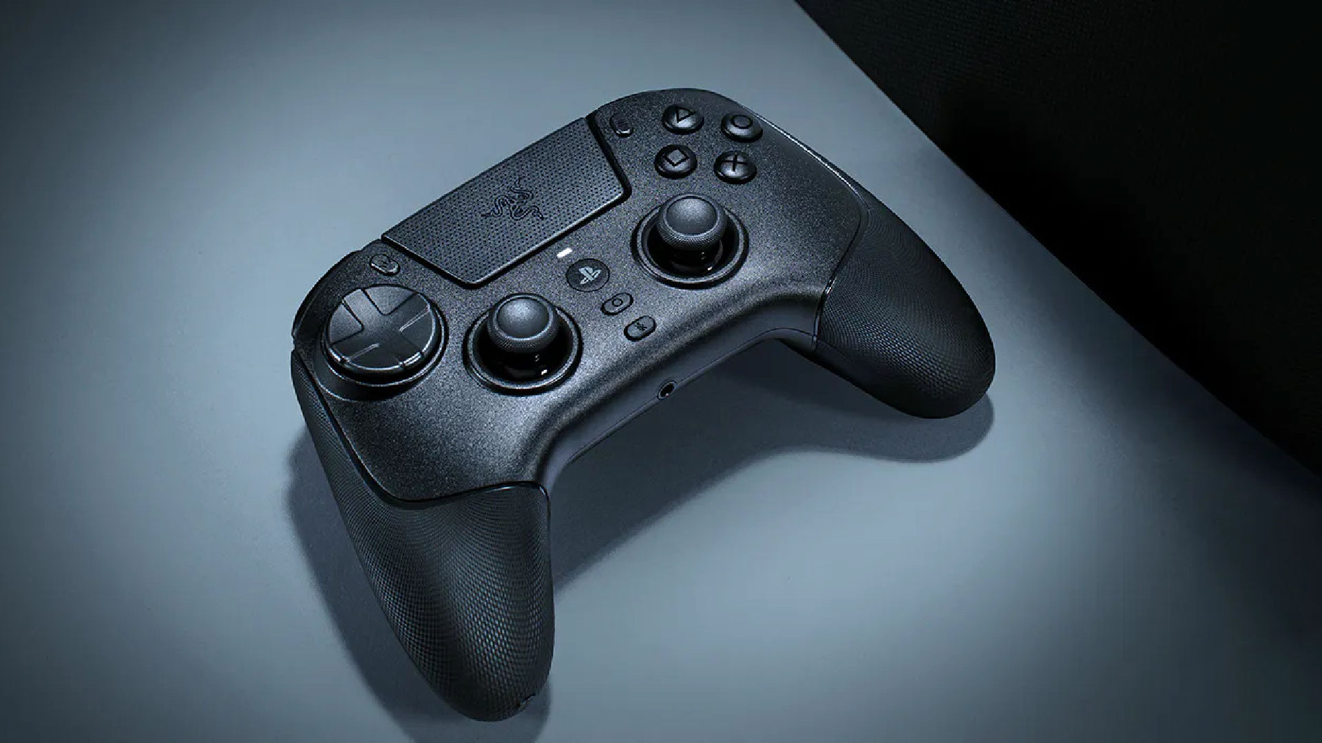 trải nghiệm Razer Raiju V3 Pro: Khi tốc độ, độ chính xác và cảm giác cầm nắm đạt đến đỉnh cao! 1 ezgif 824c9a56ceb5f1 01