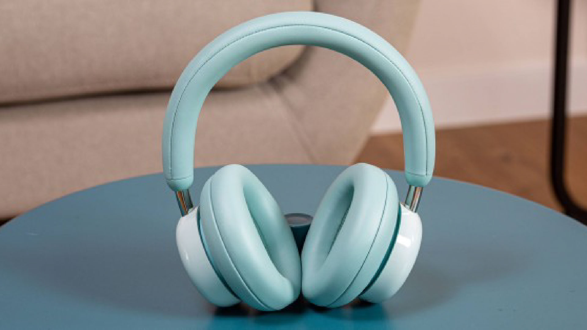 Đánh giá CMF Headphone Pro: Thiết kế sang trọng, âm thanh sống động vượt tầm giá! 1 gsmarena 001 01
