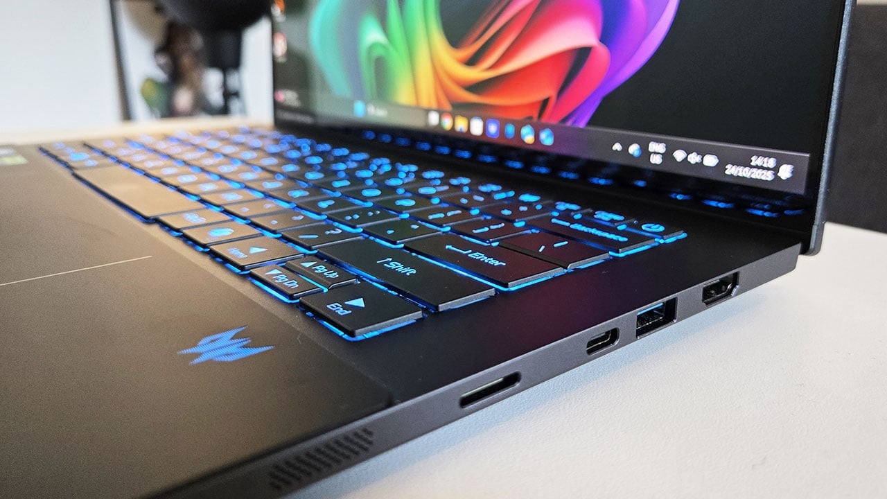 Đánh giá Acer Predator Triton 14 AI PT14-52T: Laptop gaming nhỏ gọn, hiệu năng khủng cho game thủ và dân sáng tạo 19 Acer Predator Triton 14 AI PT14 52T9