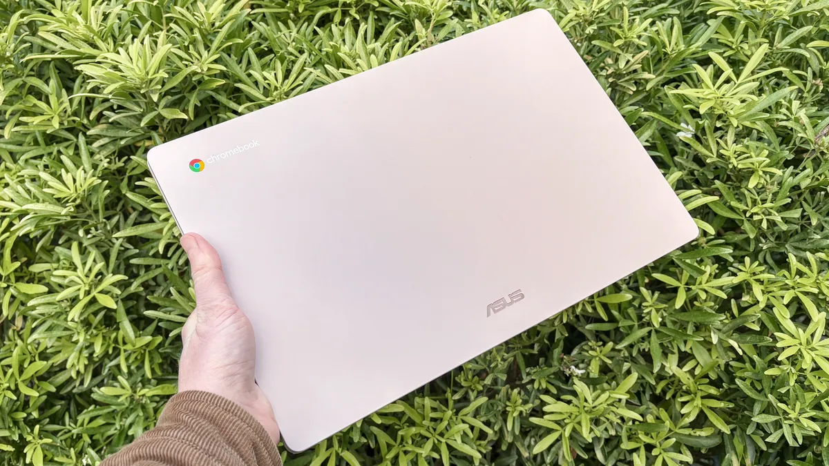 Asus Chromebook CX158.jpg