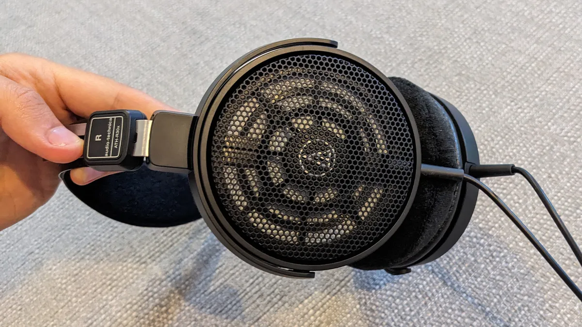 Audio Technica ATH R30x 5