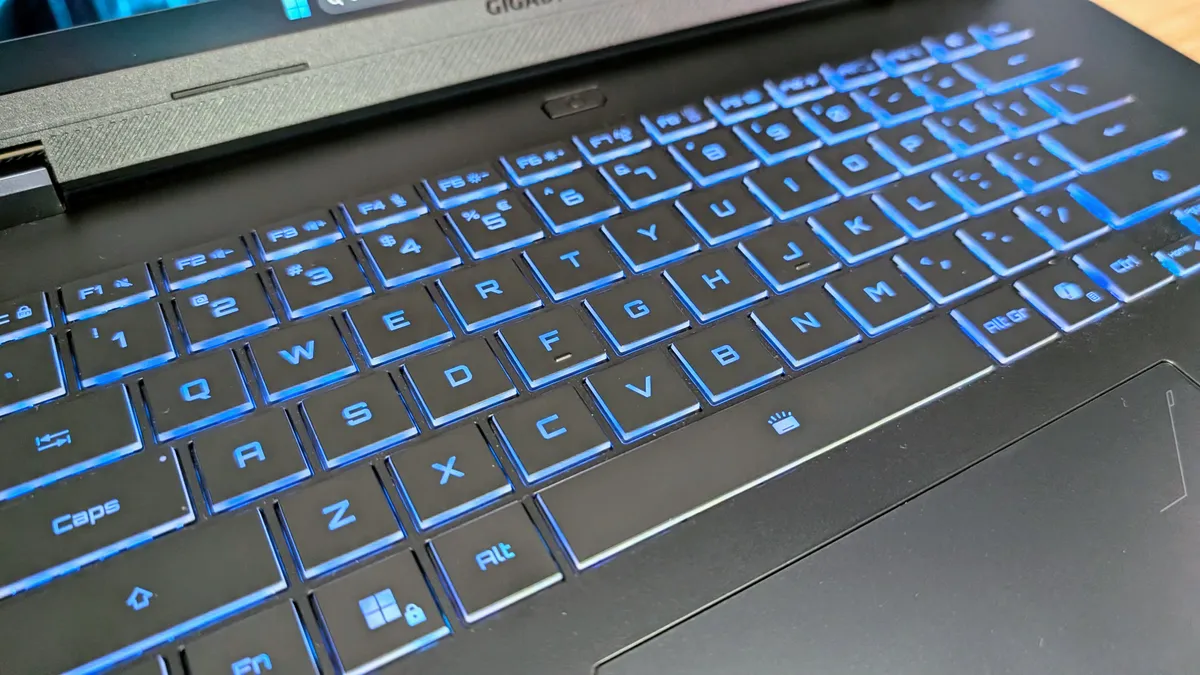 Gigabyte Gaming A16 Pro 7