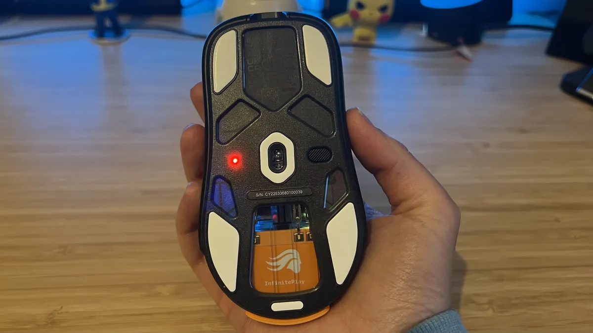 Glorious Model O 3 Wireless 6