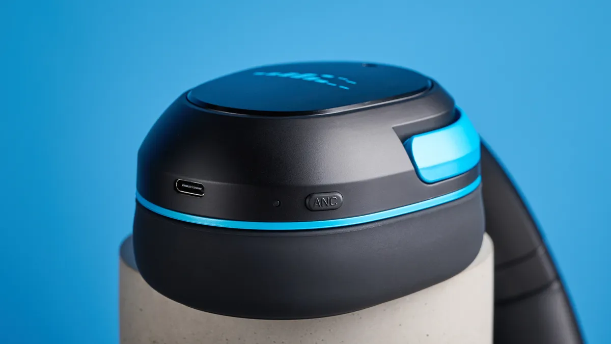 Khám phá H2O Audio RIPT Ultra: Tai nghe chống nước đỉnh cao cho mọi cuộc phiêu lưu 16 H2O Audio RIPT Ultra Headphones 7