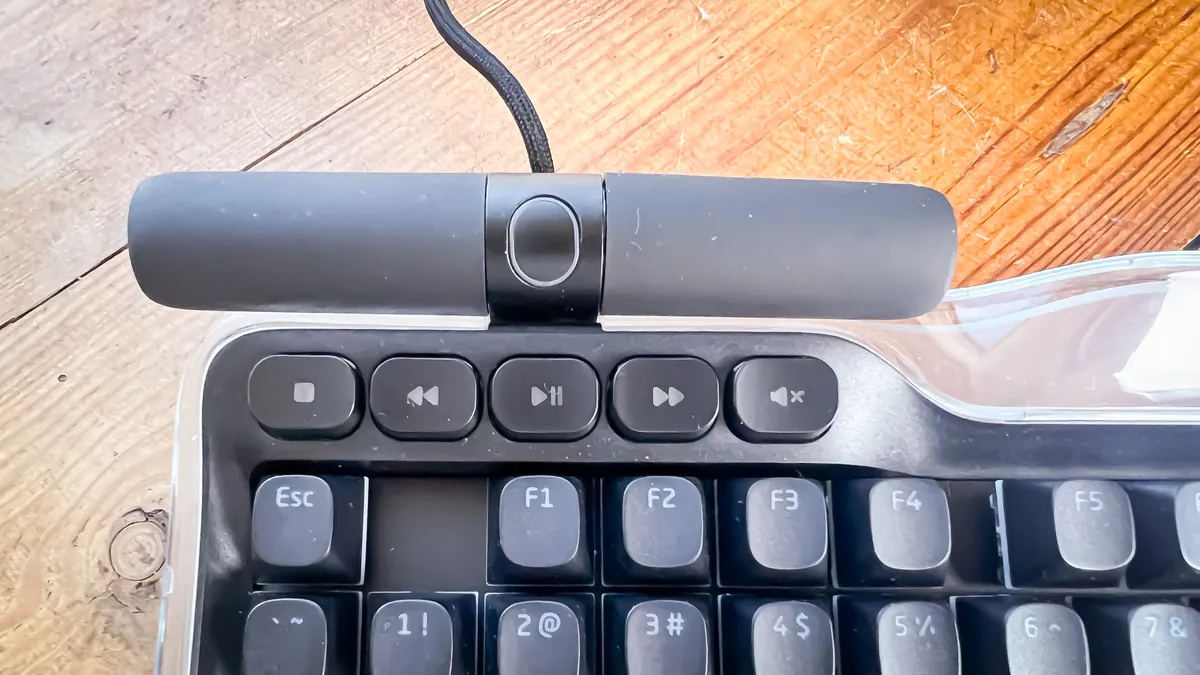 Đánh giá Hyte Keeb TKL: Thiết kế thẩm mỹ độc đáo và công tắc siêu mượt 15 Hyte Keeb TKL 4