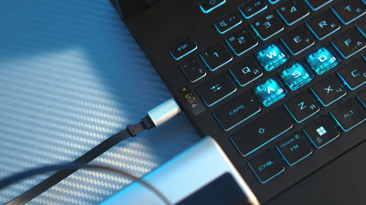 Lenovo Legion Pro 7 va NVIDIA GeForce RTX 50XX Series7.jpg