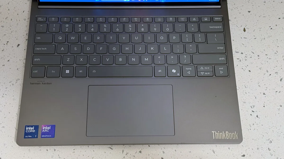Lenovo ThinkBook Plus Gen 6 Rollable4.jpg