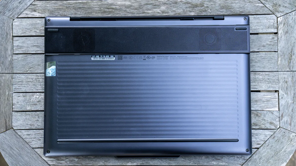 Lenovo ThinkPad X9 14 Aura Edition 6