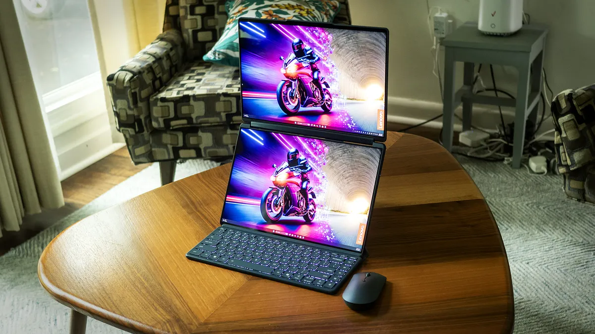 Lenovo Yoga Book 9i Gen 1015.jpg