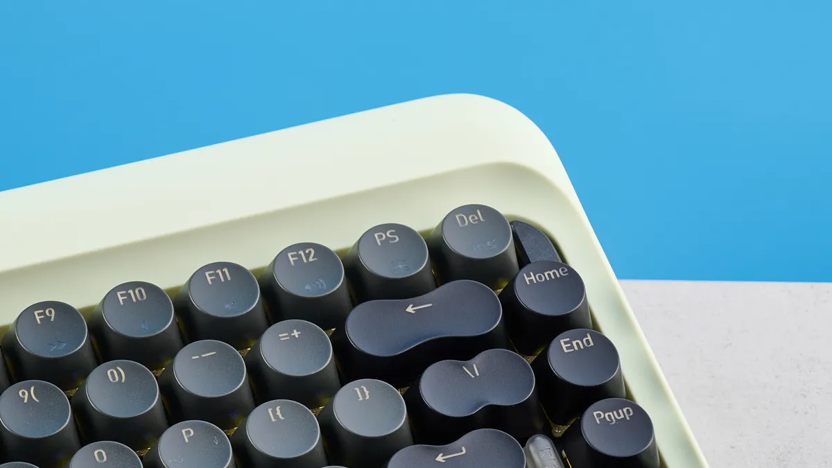 Lofree DOT: Bàn phím cơ Retro 'chấm phá' nét độc đáo cho không gian làm việc. 24 Lofree DOT 9