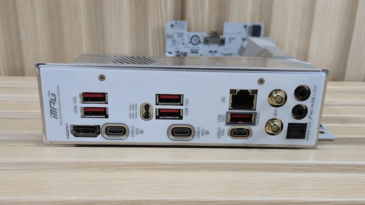 MSI MPG X870I Edge Ti Evo Wifi5.jpg